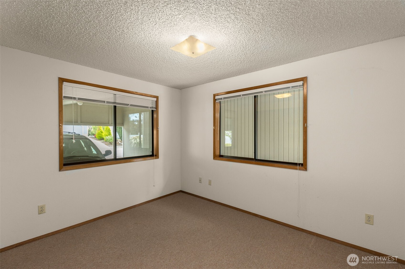 24124 8th Place West Bothell, WA 98021 - Photo 24 of 39 an empty room with window