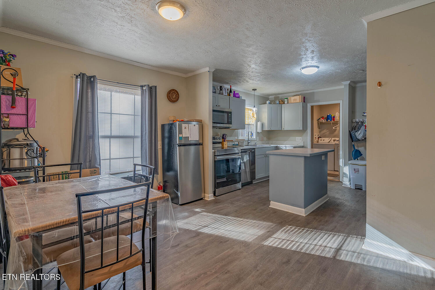 153 Torikait Lane Powell, TN 37849 - Photo 14 of 20 A7308492-HDR