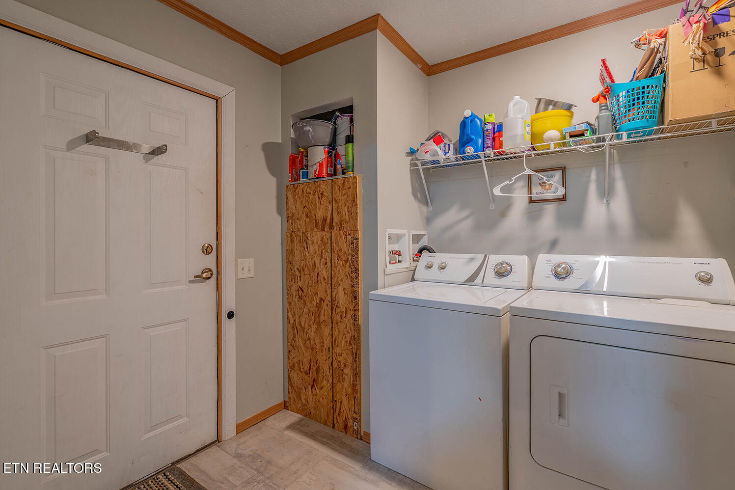 153 Torikait Lane Powell, TN 37849 - Photo 17 of 20 A7308510-HDR