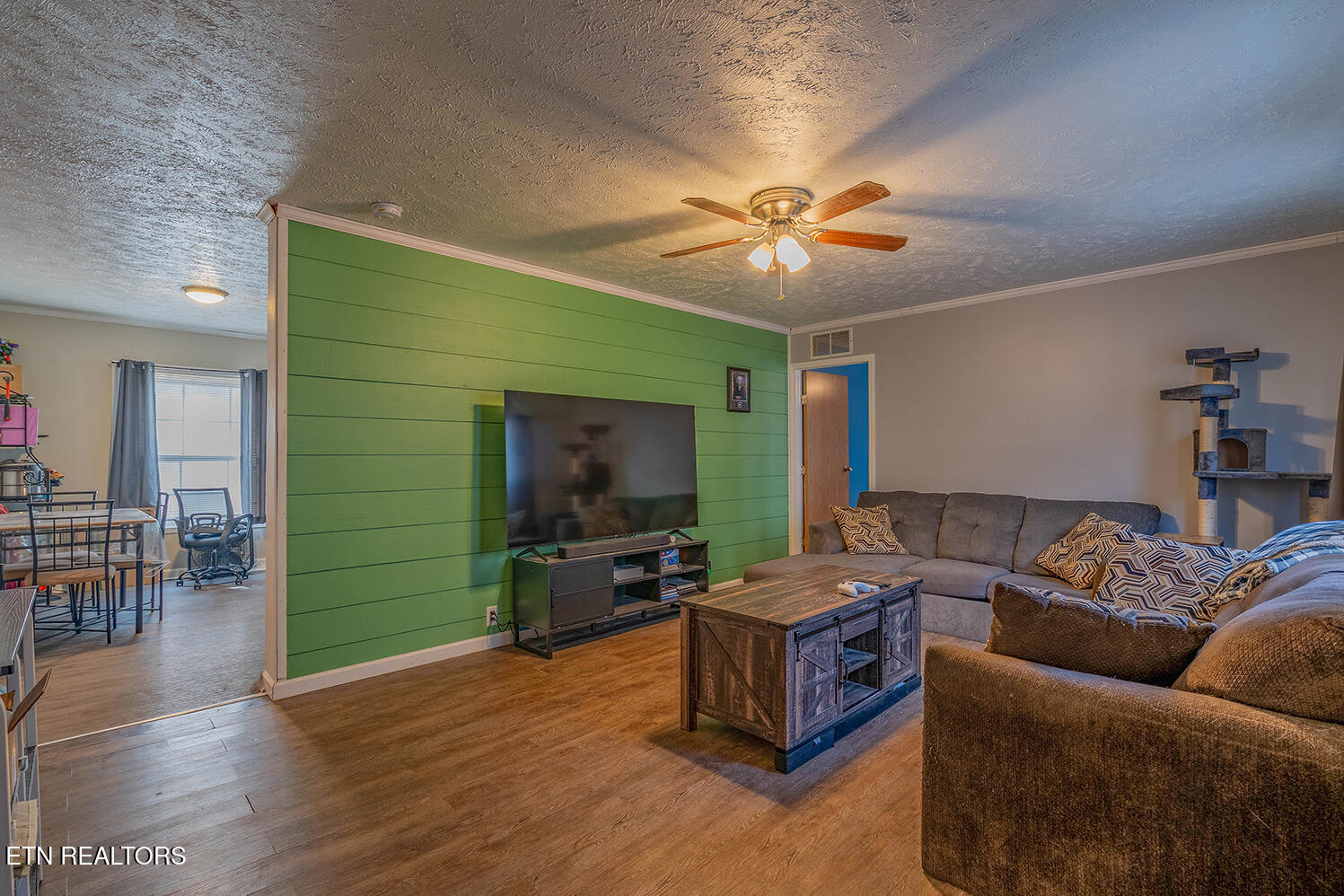 153 Torikait Lane Powell, TN 37849 - Photo 3 of 20 A7308435-HDR
