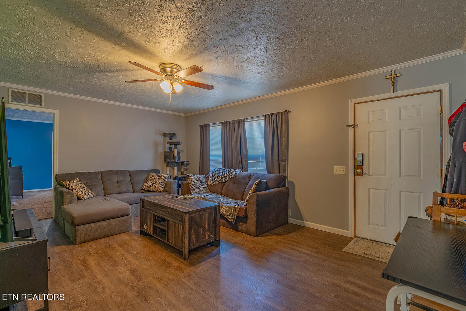 153 Torikait Lane Powell, TN 37849 - Photo 5 of 20 A7308438-HDR