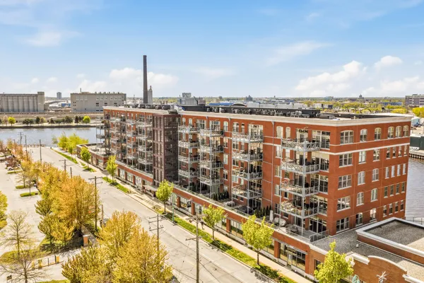 $449,900 | 601 East Erie Street, Unit 212, Milwaukee, WI 53202