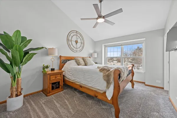 $450,000 | 466 Valley Forge Avenue, South Elgin, IL 60177