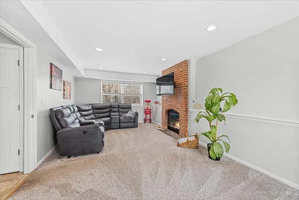 $450,000 | 466 Valley Forge Avenue, South Elgin, IL 60177