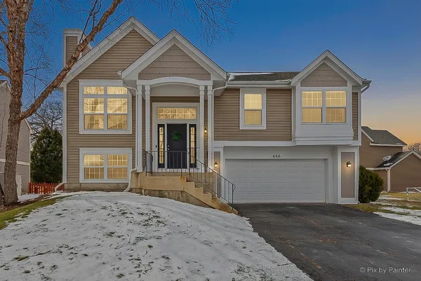 $450,000 | 466 Valley Forge Avenue, South Elgin, IL 60177