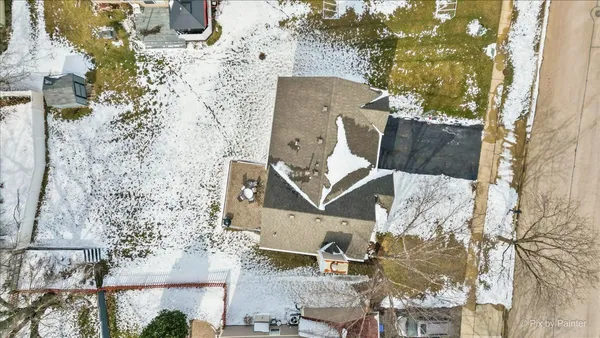 $450,000 | 466 Valley Forge Avenue, South Elgin, IL 60177