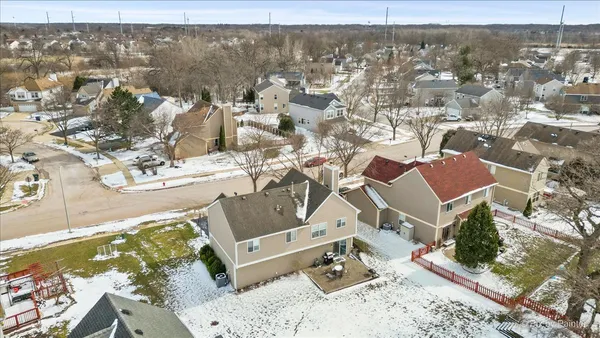 $450,000 | 466 Valley Forge Avenue, South Elgin, IL 60177
