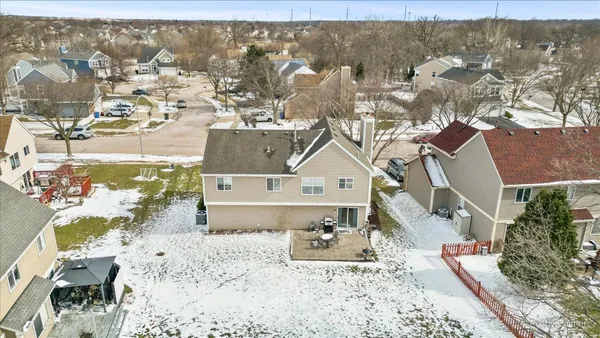 $450,000 | 466 Valley Forge Avenue, South Elgin, IL 60177