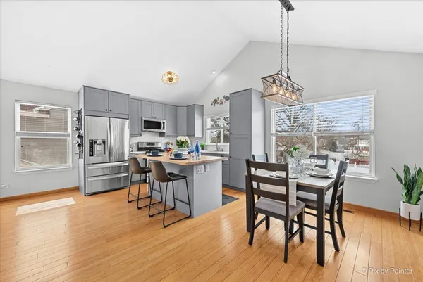 $450,000 | 466 Valley Forge Avenue, South Elgin, IL 60177
