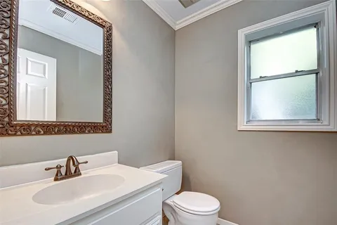 $380,000 | 1614 Westhurst Lane, Houston, TX 77077