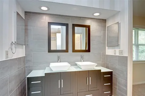 $380,000 | 1614 Westhurst Lane, Houston, TX 77077