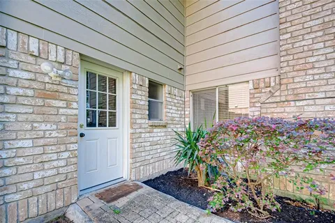 $380,000 | 1614 Westhurst Lane, Houston, TX 77077