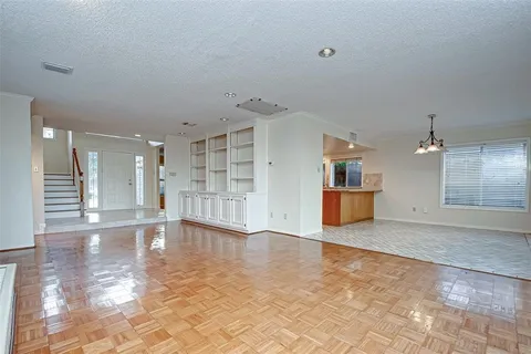 $380,000 | 1614 Westhurst Lane, Houston, TX 77077