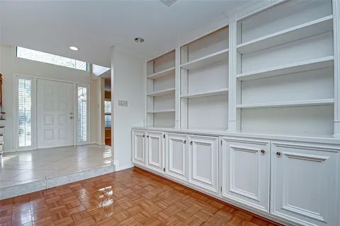 $380,000 | 1614 Westhurst Lane, Houston, TX 77077