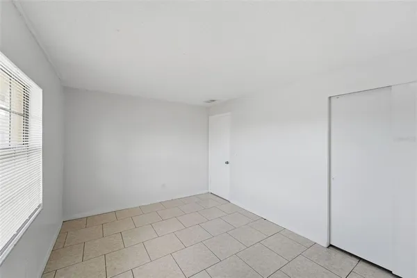 $1,400 | 1655 West Oak Ridge Road, Unit D, Orlando, FL 32809
