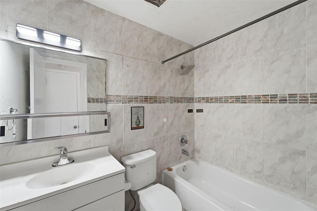 1655 West Oak Ridge Road, Unit D Orlando, FL 32809 - Photo 16 of 23