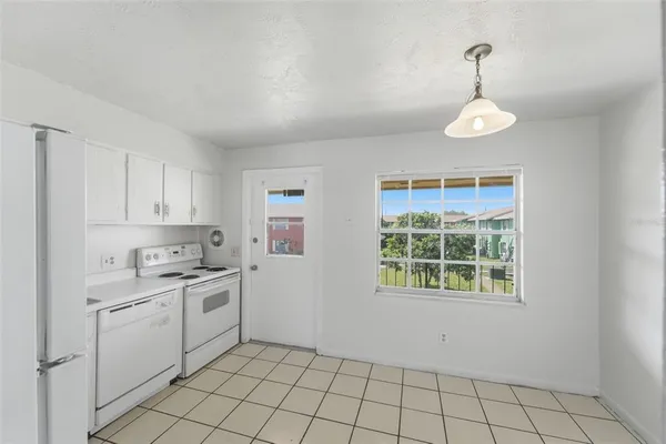 $1,400 | 1655 West Oak Ridge Road, Unit D, Orlando, FL 32809