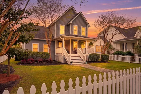 $835,000 | 2178 Hartfords Bluff Lane, Mount Pleasant, SC 29466