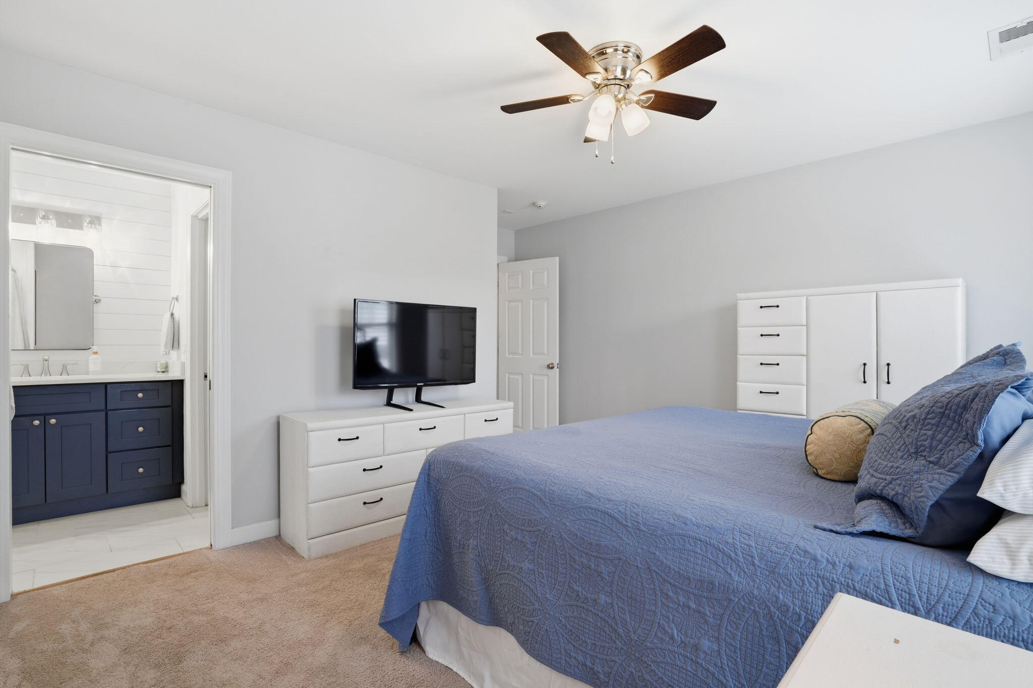 2178 Hartfords Bluff Lane Mount Pleasant, SC 29466 - Photo 22 of 43 21-web-or-mls-029_DSC06166