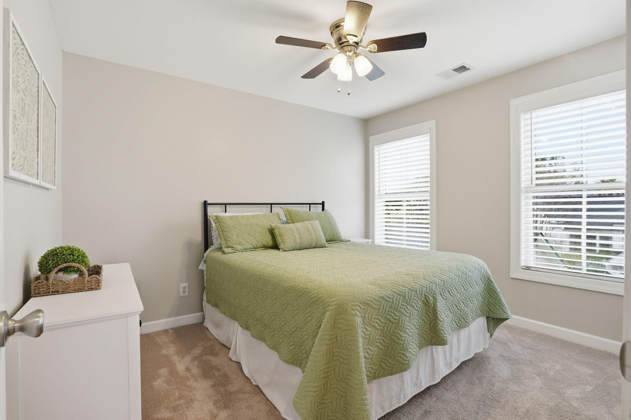2178 Hartfords Bluff Lane Mount Pleasant, SC 29466 - Photo 27 of 43 26-web-or-mls-031_DSC06184