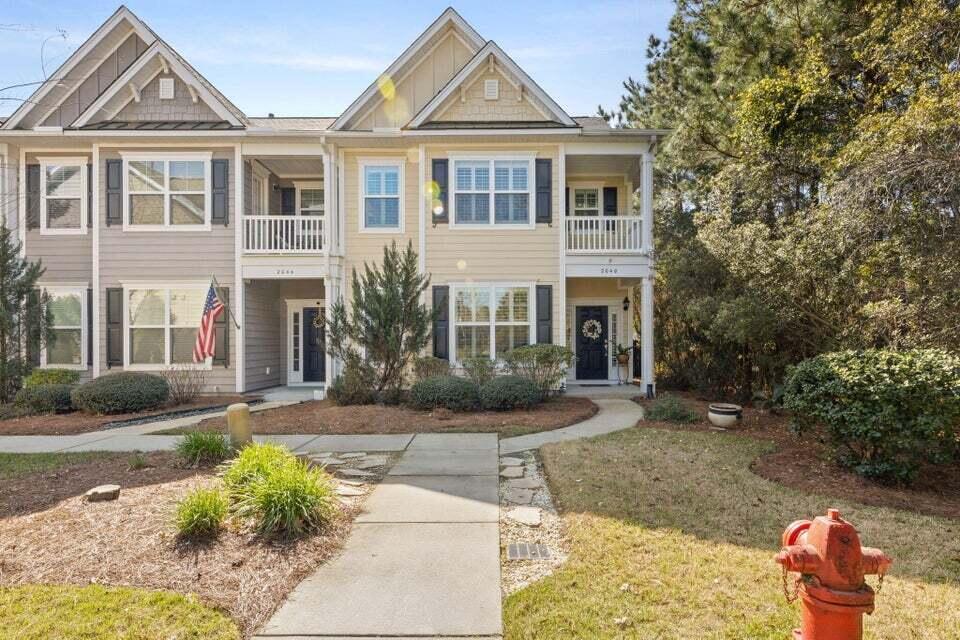 2040 Promenade Ct - Pic 1