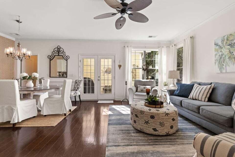 2040 Promenade Court Mount Pleasant, SC 29466 - Photo 9 of 56 20230306184447112993000000-o