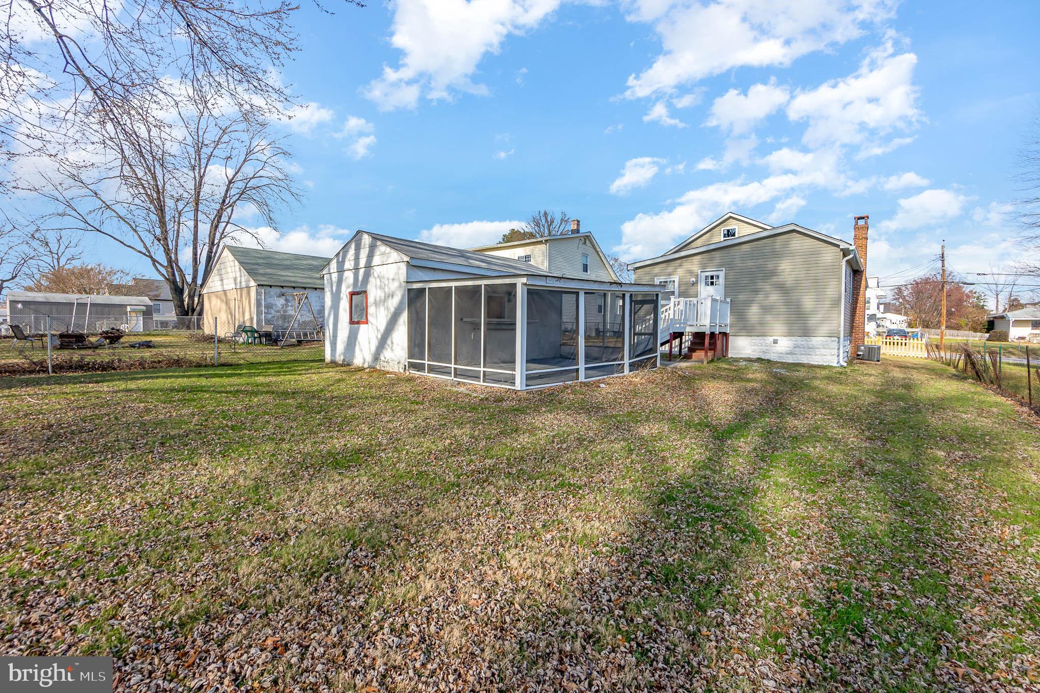 361 Savannah Road Baltimore, MD 21221 - Photo 6 of 48