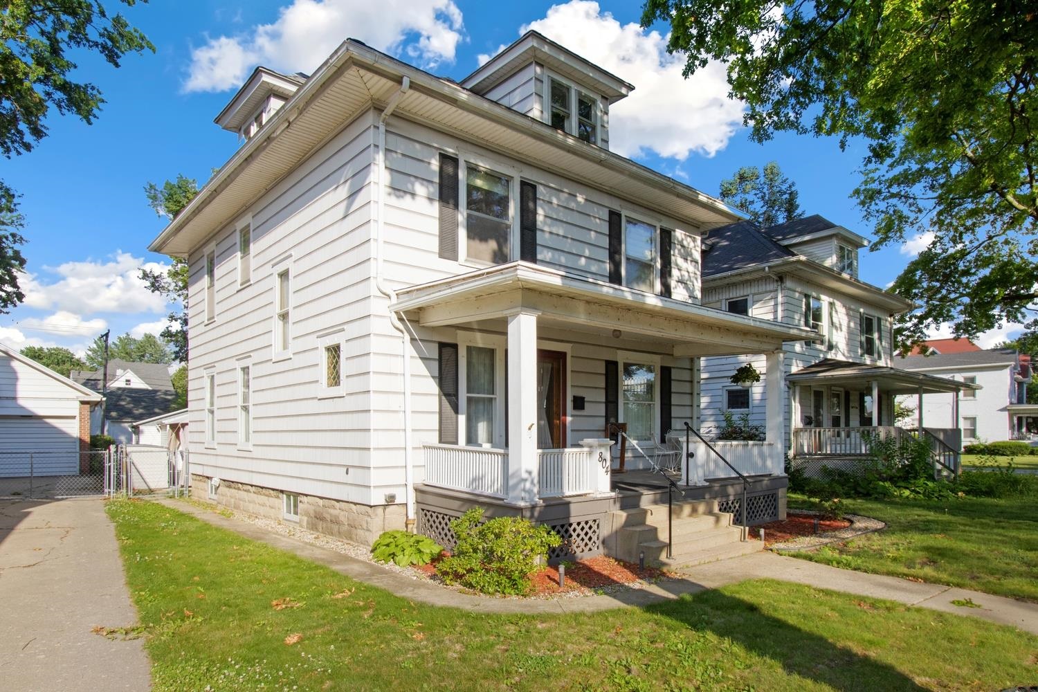 804 Locust Street Sterling, IL 61081 - Photo 3 of 25 a view of a house with patio