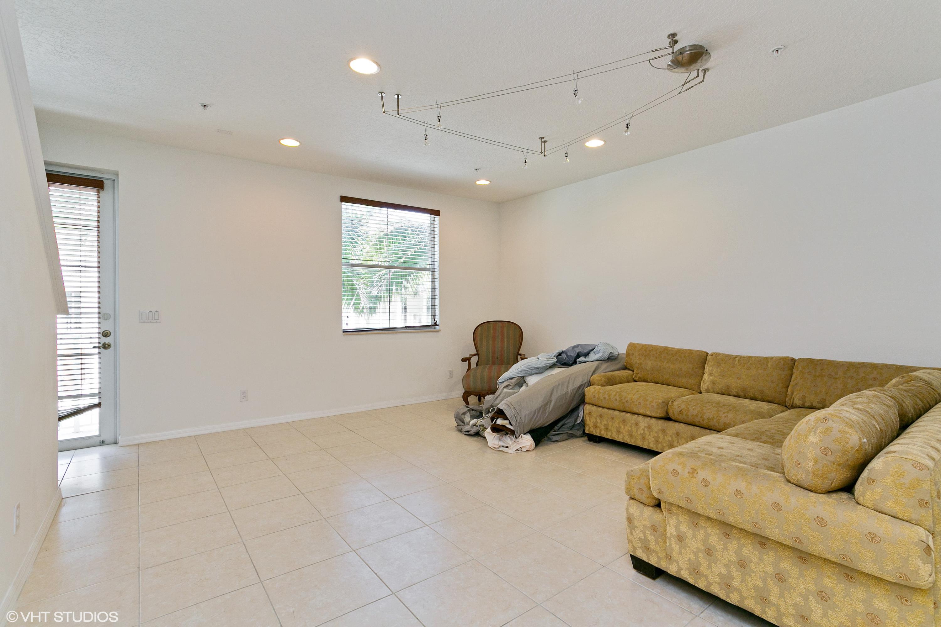 4191 Main Street Jupiter, FL 33458 - Photo 4 of 9 03_4191mainst_165_LivingRoom_HiRes