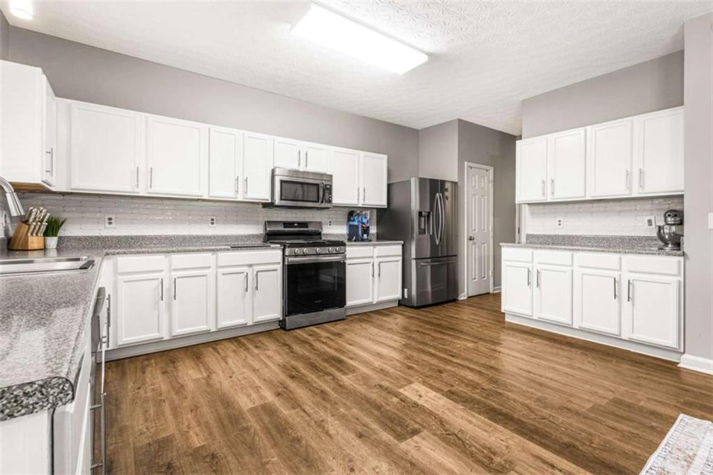 3187 Sable Run Road Atlanta, GA 30349 - Photo 15 of 28