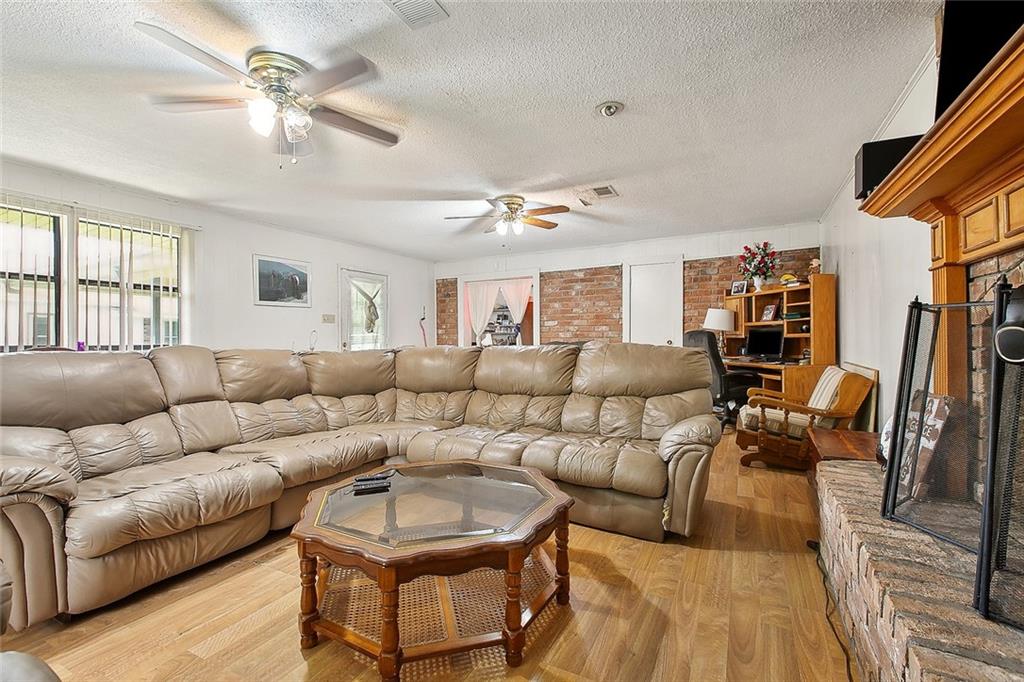 13504 Morvant Road Baker, LA 70714 - Photo 5 of 16