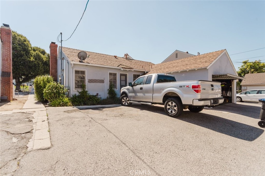 817 North Verdugo Road Glendale, CA 91206 - Photo 33 of 44