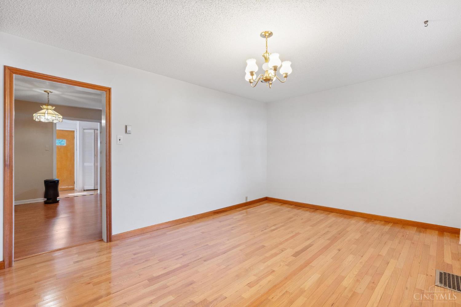 2649 Factory Road Springboro, OH 45066 - Photo 7 of 28 Gallery Image 7