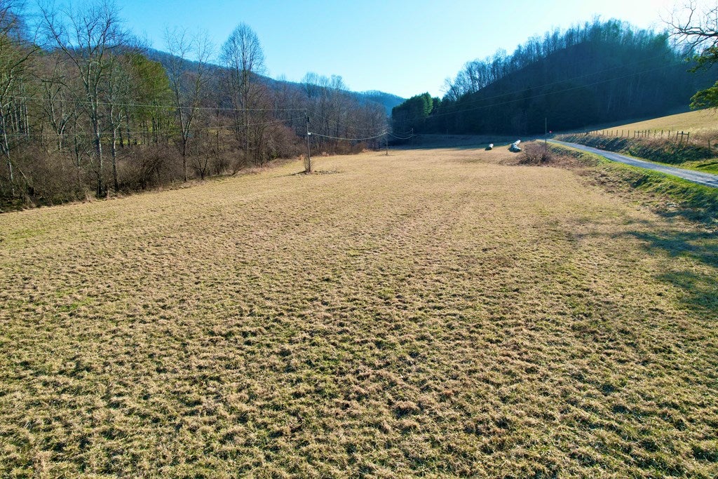 1130 Lick Creek Road, Unit 1 Ceres, VA 24318 - Photo 3 of 12 Gallery Image 3