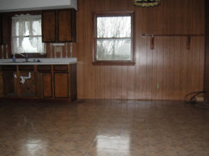 8396 Tunnelton Road Bedford, IN 47421 - Photo 9 of 17 Gallery Image 9