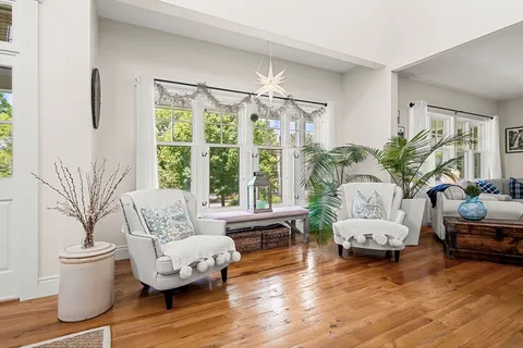 $1,950,000 | 92 Phillips Avenue, Rockport, MA 01966