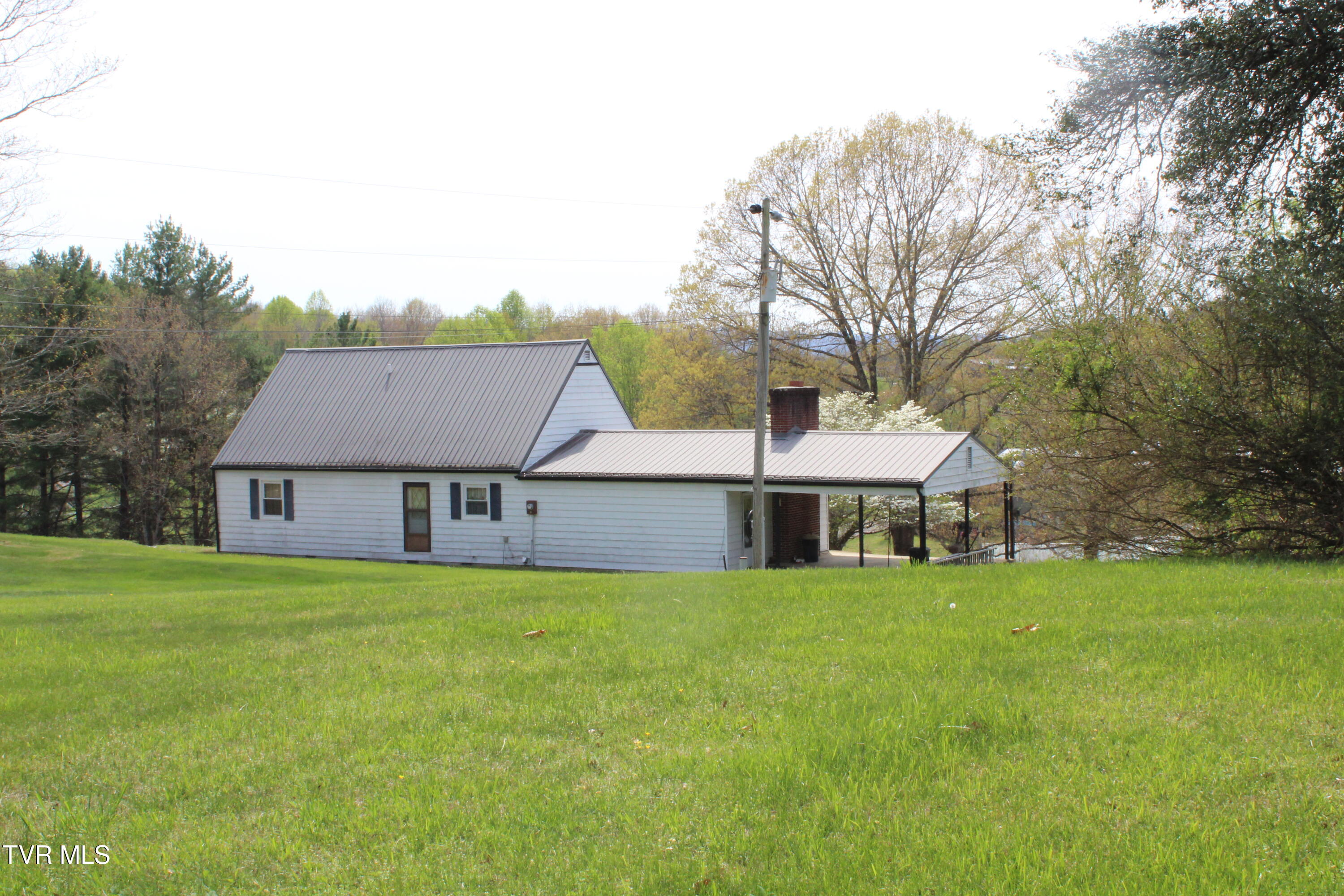 175 Fincastle Heights Road Jonesville, VA 24263 - Photo 41 of 42 IMG_6656