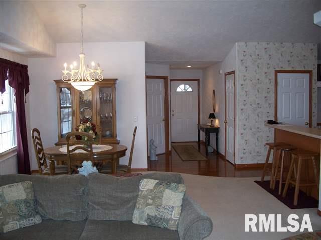 5167 Red Fox Road Bettendorf, IA 52722 - Photo 6 of 9