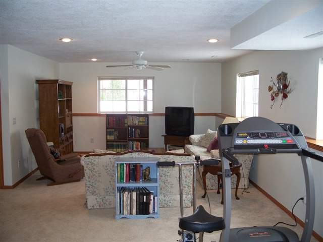 5167 Red Fox Road Bettendorf, IA 52722 - Photo 8 of 9