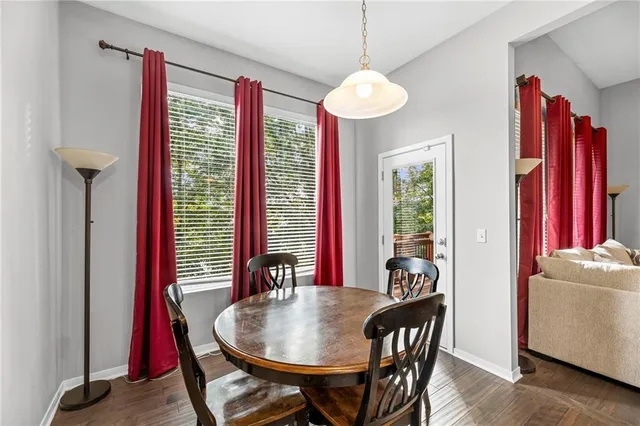 $525,000 | 5221 Meadow View Drive, Shawnee, KS 66226