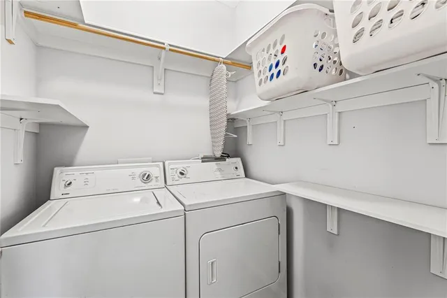 $525,000 | 5221 Meadow View Drive, Shawnee, KS 66226