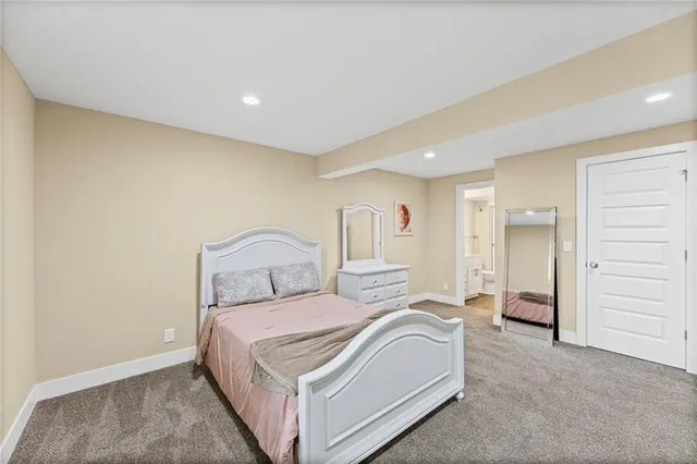 $525,000 | 5221 Meadow View Drive, Shawnee, KS 66226