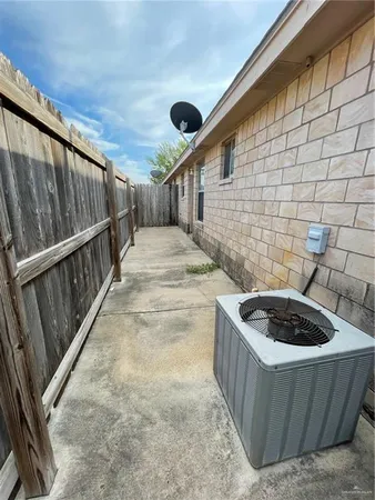 $850 | 700 West Bahamas, Unit 3, Pharr, TX 78577