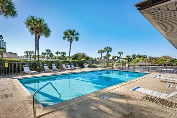 $299,900 | 3180 Ocean Shore Boulevard, Unit 407, Ormond Beach, FL 32176