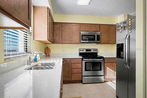 $299,900 | 3180 Ocean Shore Boulevard, Unit 407, Ormond Beach, FL 32176