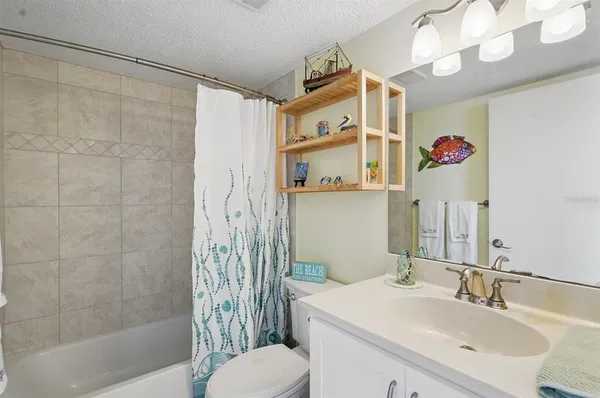 $299,900 | 3180 Ocean Shore Boulevard, Unit 407, Ormond Beach, FL 32176