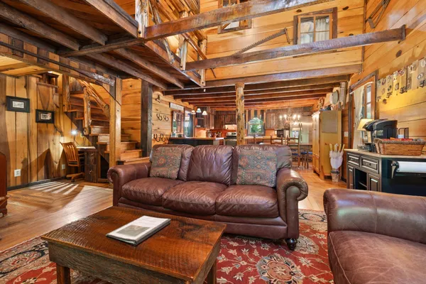 $1,895,000 | 28 Bussell Road, Carthage, TN 37030