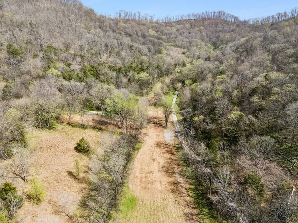 $1,895,000 | 28 Bussell Road, Carthage, TN 37030