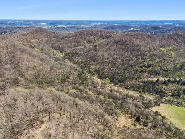 $1,895,000 | 28 Bussell Road, Carthage, TN 37030