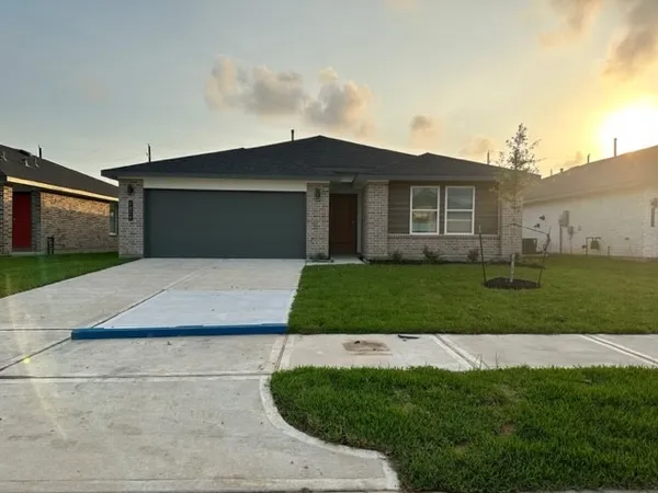 $2,300 | 7826 Sleek Flock Lane, Rosharon, TX 77583